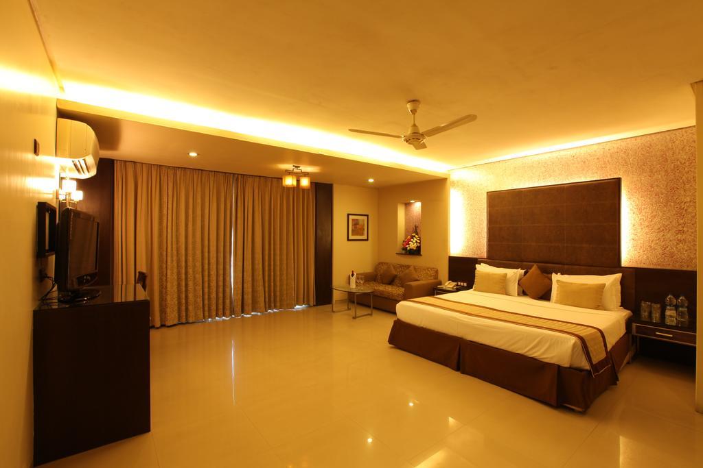 Mirasol Resort Daman Room photo